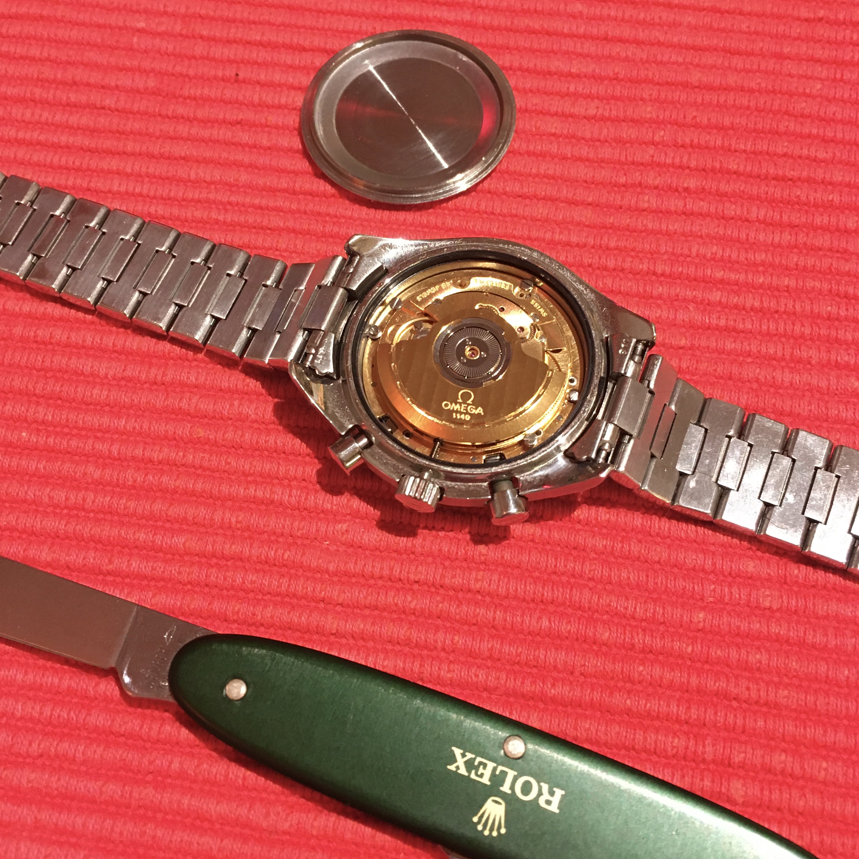 Opening an Omega Speedmaster Automatic Day Date 3520.50.00 Watch