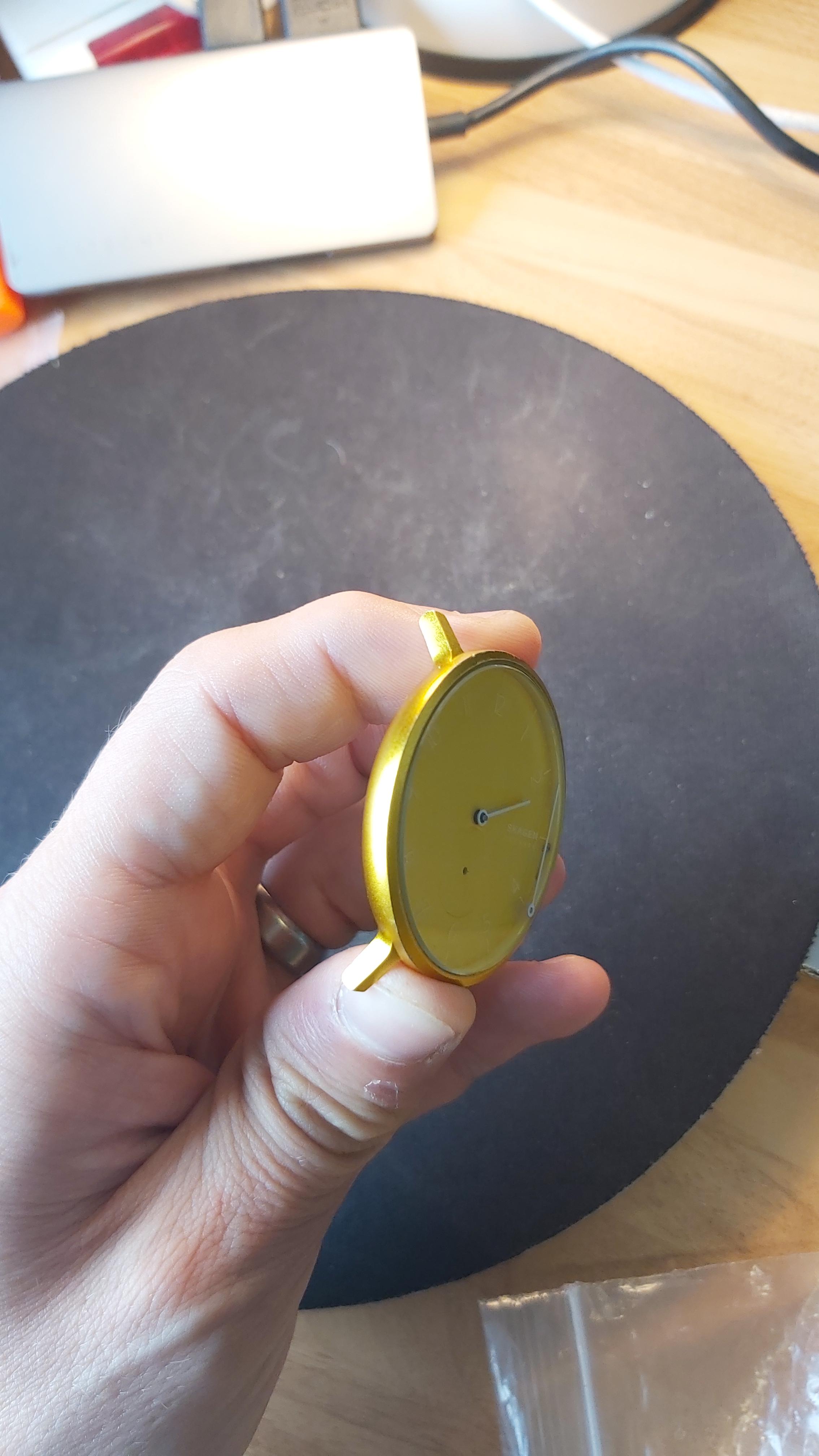 Removing A Flat Watch Crystal - Front Only - New To Watch Repair ...